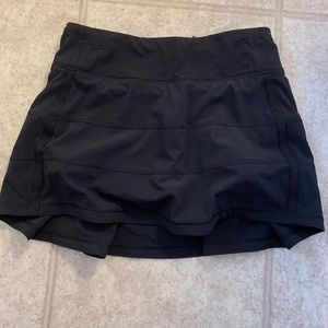 lululemon black skirt